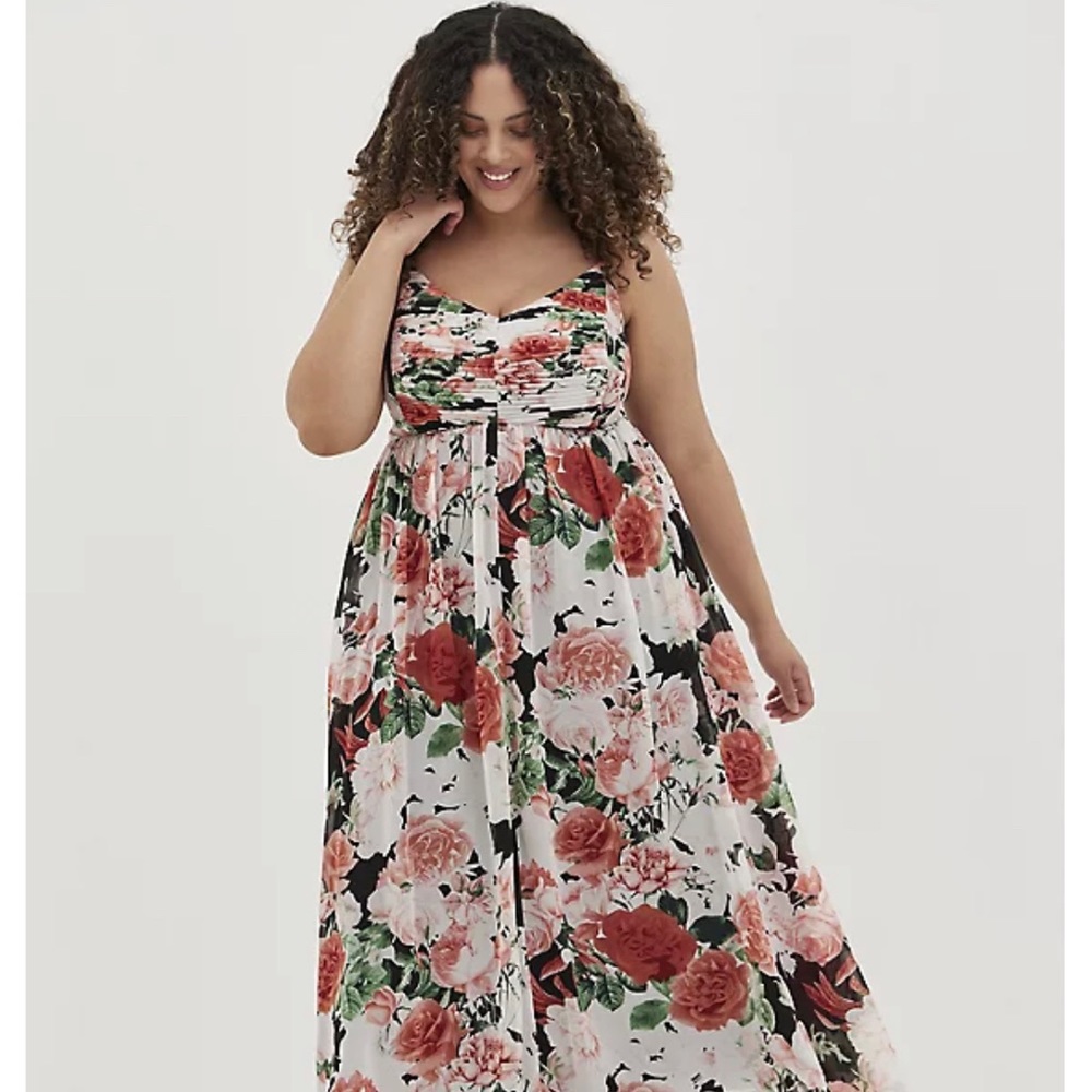 🎉🍾HOST PICK🍾🎉 NWT TORRID 5X Maxi Chiffon Pleated Semi-Formal Dress